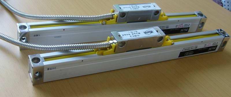 供应PLC光栅尺直线位移传感器厂家图片