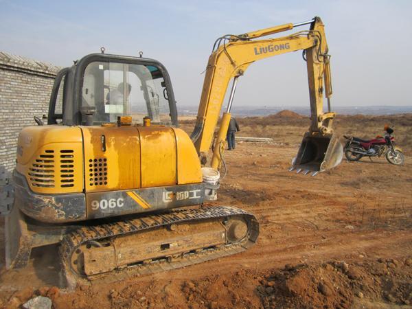 供应破碎挖掘机租赁承接路面培训土方开挖