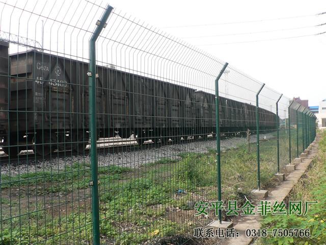 供应贵州护栏网价格/钢丝围栏网厂家图片