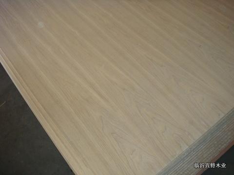 大量供应水曲柳贴面胶合板，家具板优质胶合板189