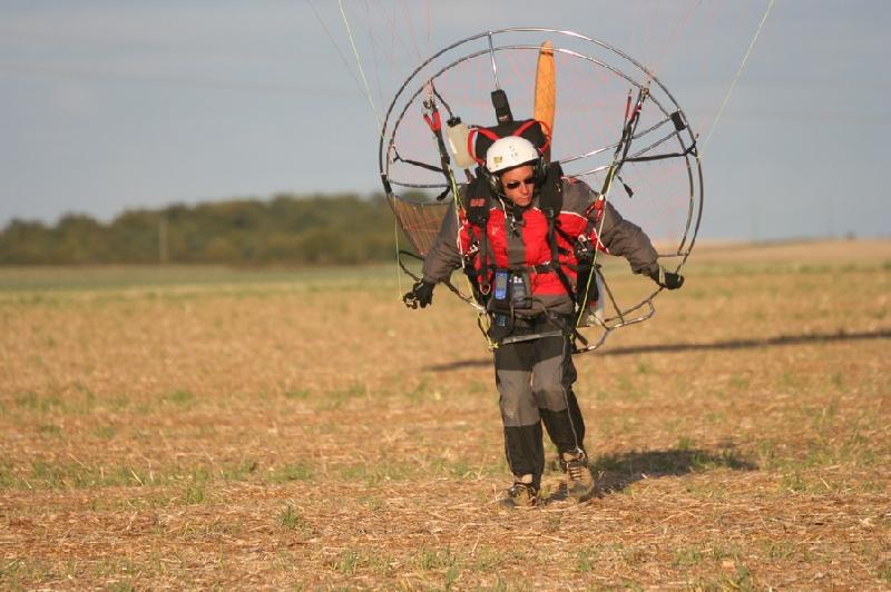 供应动力伞飞行培训图片