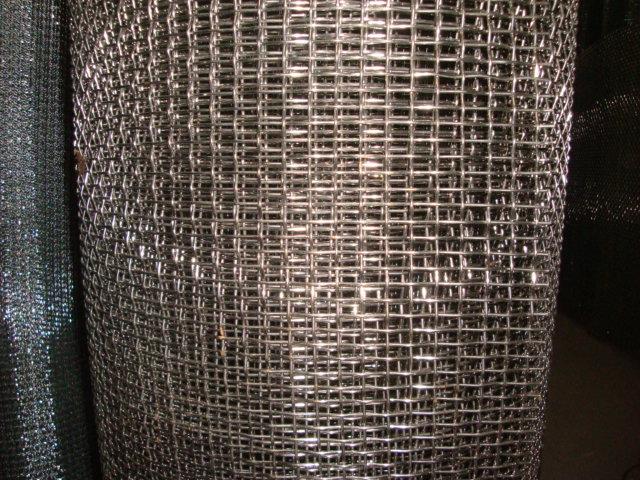 供应安平锰钢筛网锰钢钢丝编织网锰钢钢图片