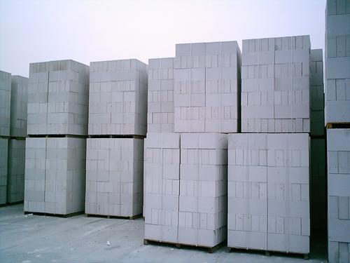 供应东莞加气砖轻质砖泡沫状，各种规格，强度A5.0，密度B07