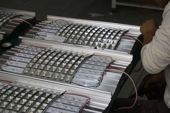供应工厂生产LED路灯