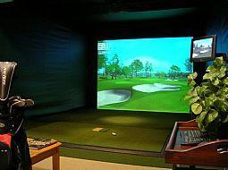 成都高尔夫模拟器/模拟高尔夫个人练习用品/球场高尔夫模拟器