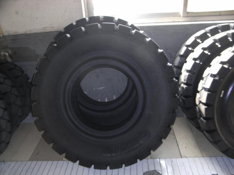 供应森光工程实心轮胎1100-20
