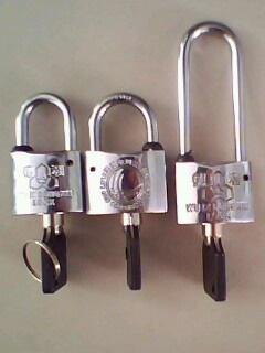 供应梅花钥匙锌合金挂锁，十字、圆筒钥匙锌合金挂锁，优质铜挂锁