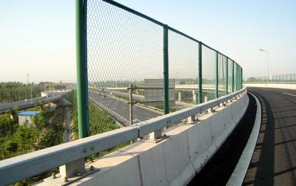 供应保定桥梁护栏网，保定桥梁防抛网