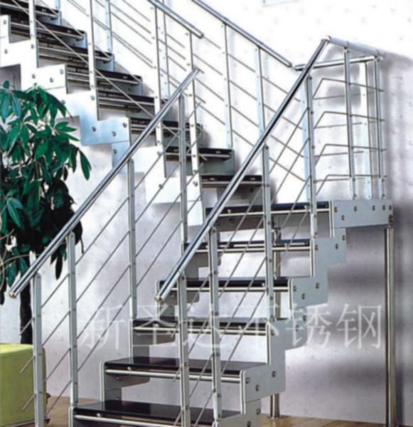 供应明光楼梯护栏设计，安装，一条龙服务