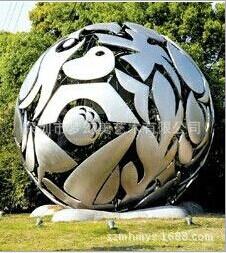 大型不锈钢镂空球雕塑批发