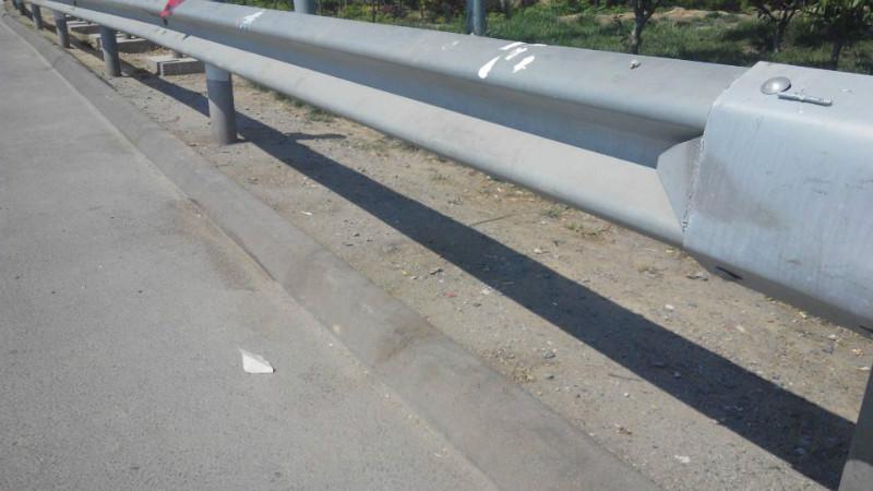 四川安保工程高速公路波形护栏板批发