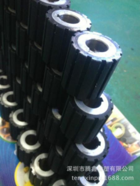 深圳市黑色包胶轮厂家供应观澜最好的聚氨酯包胶轮