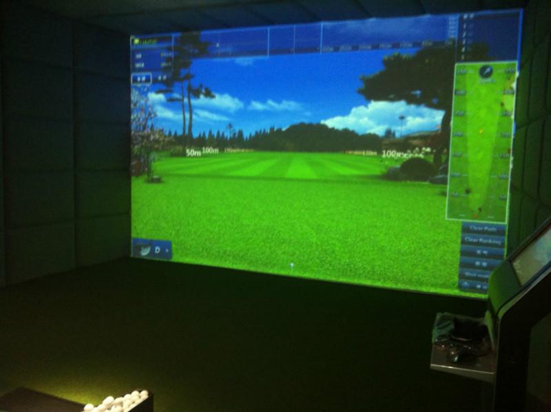 供应青岛GC2美国进口室内模拟高尔夫宽屏三屏环屏,彰显贵族气息