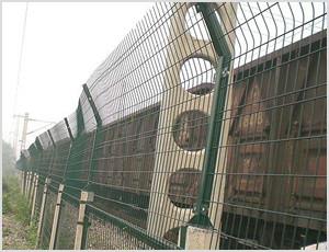 供应贵州铁路护栏网 铁路护栏网厂家 铁路护栏网价格  铁路护栏网一般规格