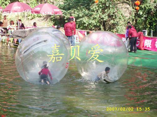 供应昆明游乐公园水上滚筒步行球悠波球