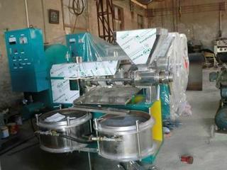 供应合肥榨油机液压榨油机设备 多功能榨油机 茶籽榨油机