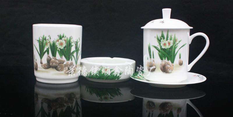 供应陶瓷茶杯三件套  大型办公会议礼品套装茶杯定制厂家