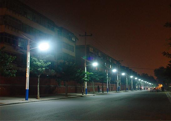 新疆伊宁太阳能路灯灯具照明产品批发