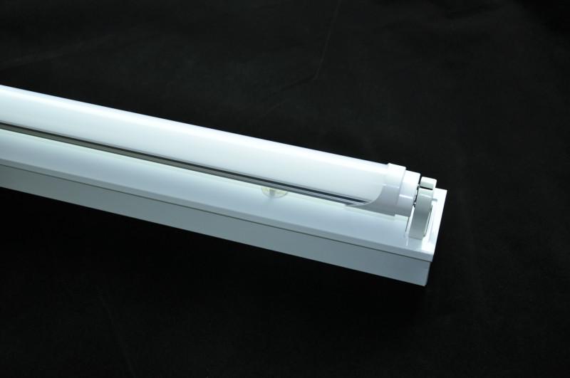 供应LED日光灯管T8灯管工厂改造专用灯管