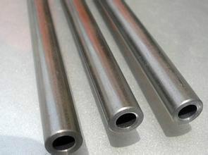 供应TP304LN精密不锈钢管，不锈钢管供应商，不锈钢的尺寸