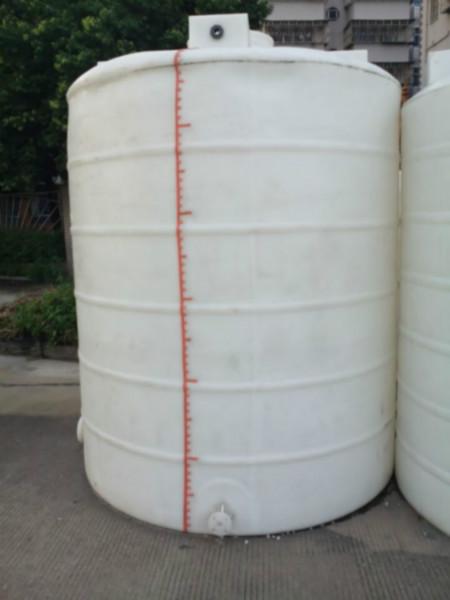 广东省潮州市PE桶油桶供应广东省潮州市PE桶油桶，8立方化工桶，食品油桶，塑料大桶，塑料储罐，8000L水塔