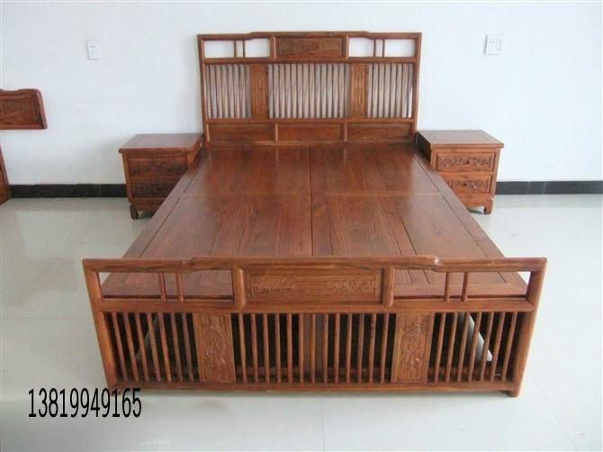 供应中式实木大床，古典床，沙发，餐桌，电视柜等实木家具