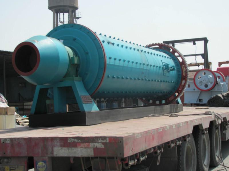 供应恩施出售优质大型粉煤灰球磨机——2.7乘4.5米