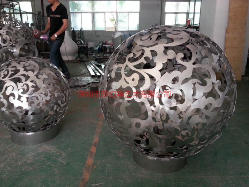 西安不锈钢镂空球雕塑厂家批发