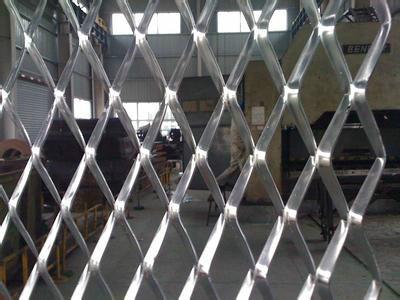 供应电镀锌钢板网-钢板网厂家