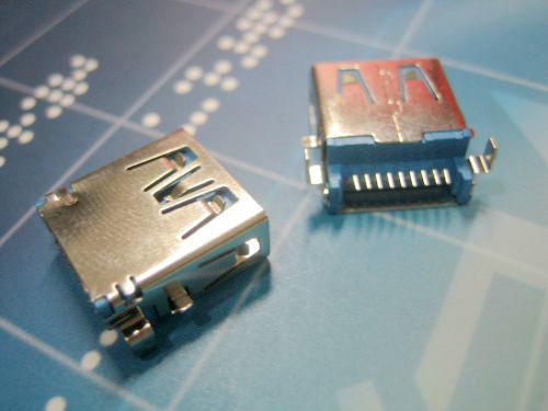供应USB3.0接口沉板式SMT母座90度铜壳无边图片
