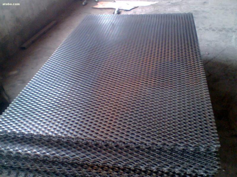 供应浸塑钢板网标准菱形钢板网六角网