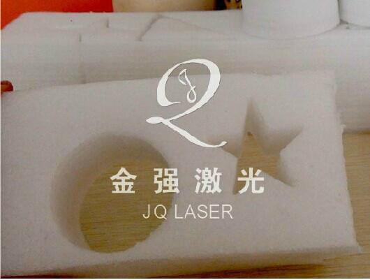 供应常规布料皮革面料激光切割机JQ1610