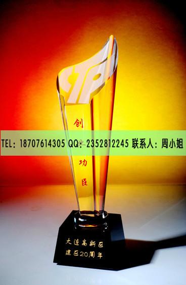 供应杭州最佳创业奖，杭州环典水晶奖杯，杭州个性奖杯定做，杭州水晶厂家