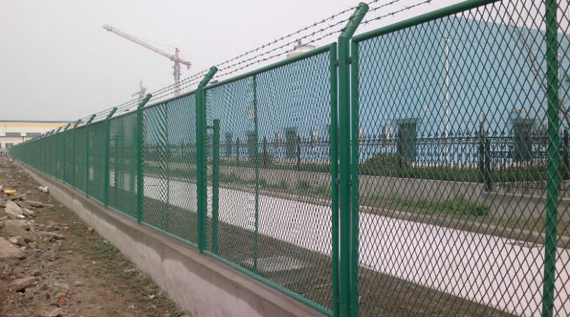 厂家直销双边丝护栏，小区护栏网，低价防护网，普通隔离网