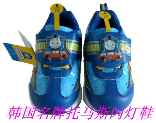 供应品牌托马斯闪灯运动鞋，名牌托马斯图片，韩国儿童鞋价格