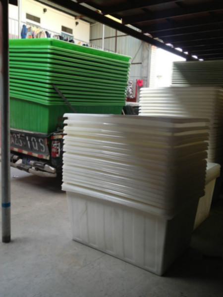 供应用于染织漂染的可重叠纺织印染桶，白色方形PE布车桶，大型塑料PE周转桶