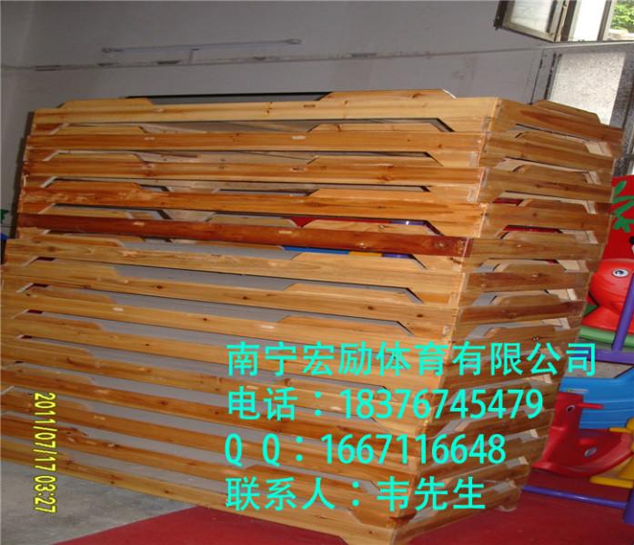南宁儿童实木床生产在南宁宏励体育批发