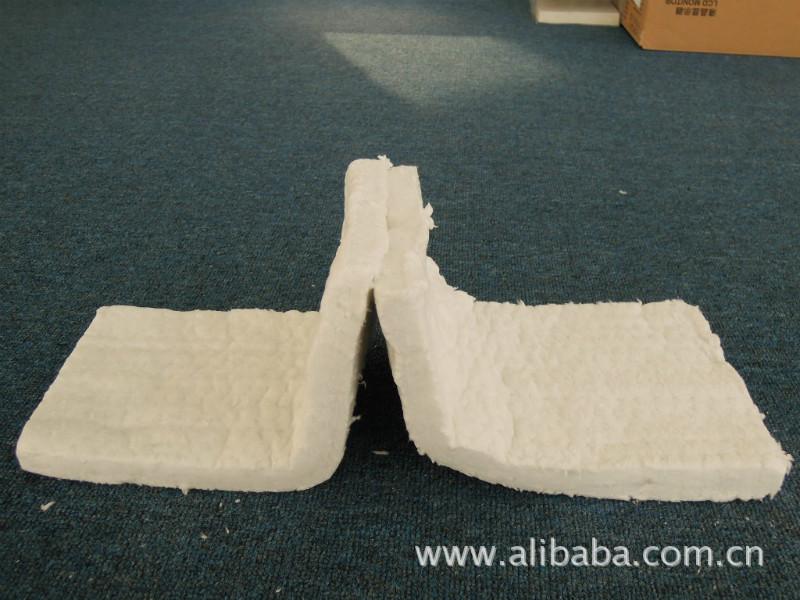供应耐高温硅酸铝的容重，甩丝毯是怎样做成的？图片