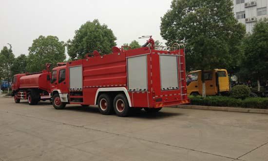 11吨消防车供应湖北江南11吨消防车