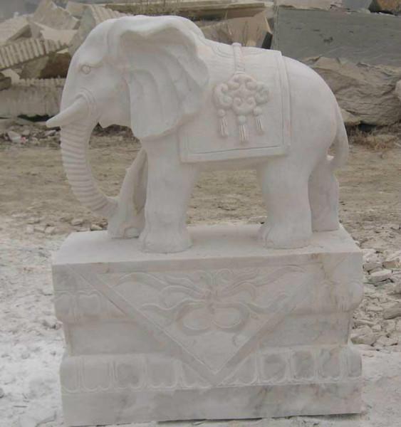 河南晚霞红石雕大象供应厂家晚霞红石雕大象价格图片
