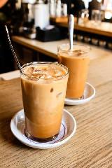 供应韵味佳三合一速溶冰咖啡1kg装批发 咖啡机原料 冷水冲调