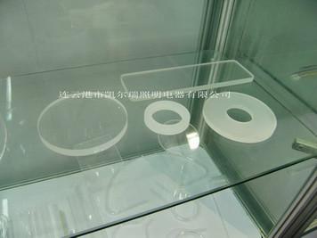 供应耐高温石英玻璃片可穿孔固定 石英玻璃打孔加工 石英玻璃钻孔处理