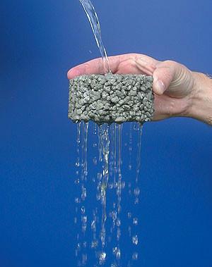 供应用于的海绵城市道路渗水专用料透水混凝土增强剂