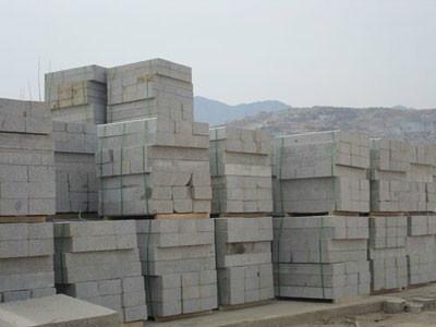 供应用于装饰石材的吉林石材厂批发路边石 火烧板